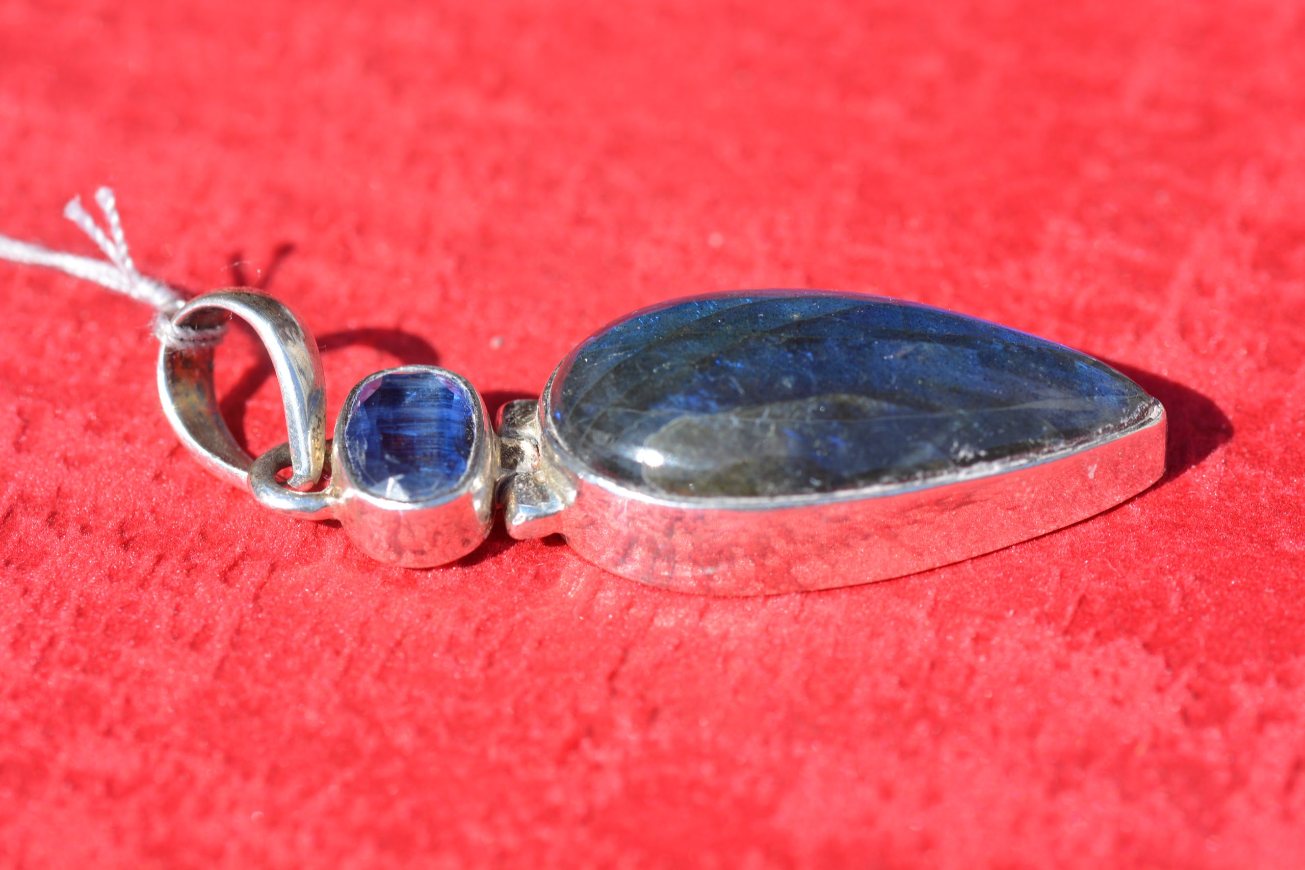 Labradorite + Cyanite