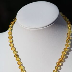 Collier Ambre enfant fermeture vis
