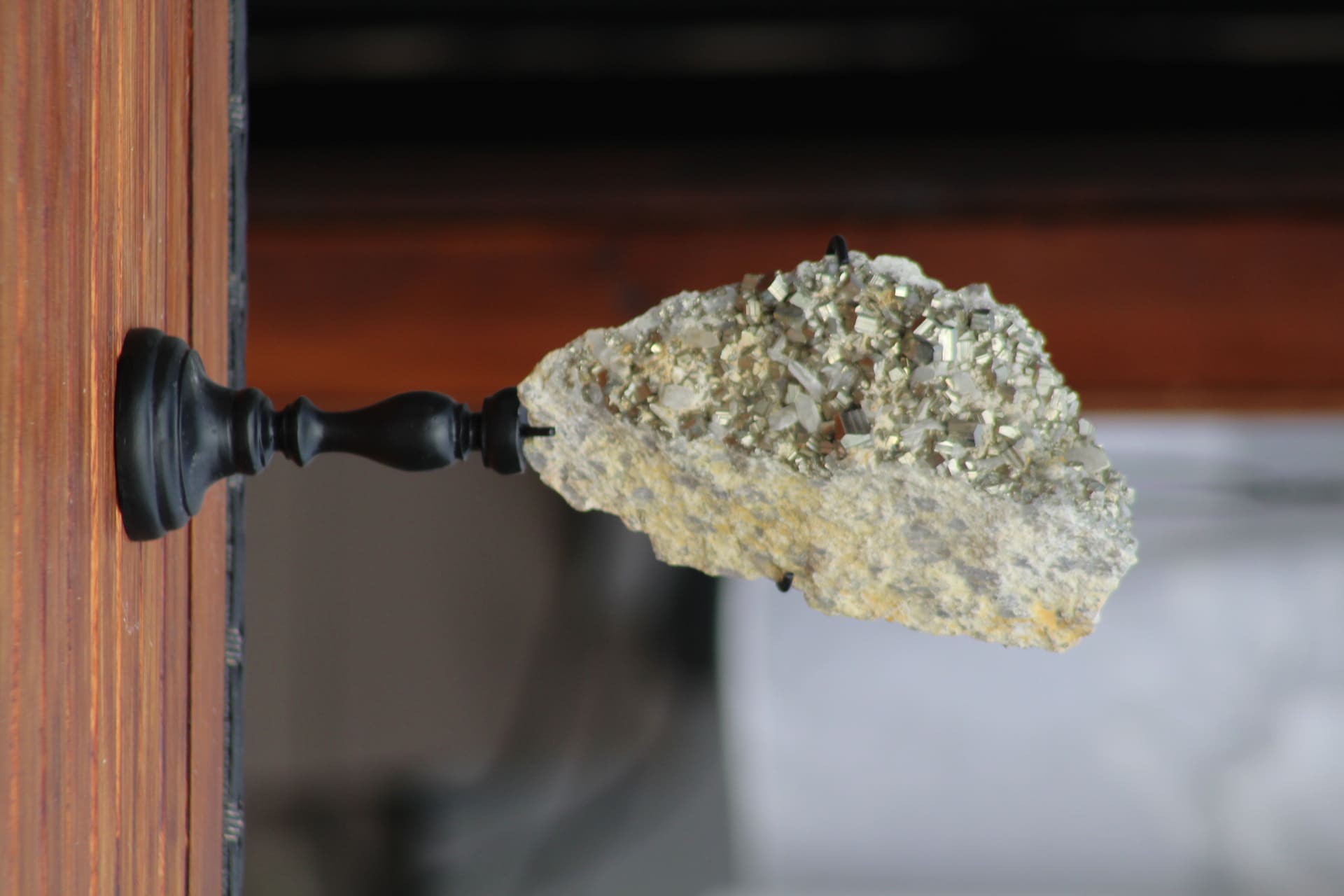 pyrite cubique de cristaux de quartz