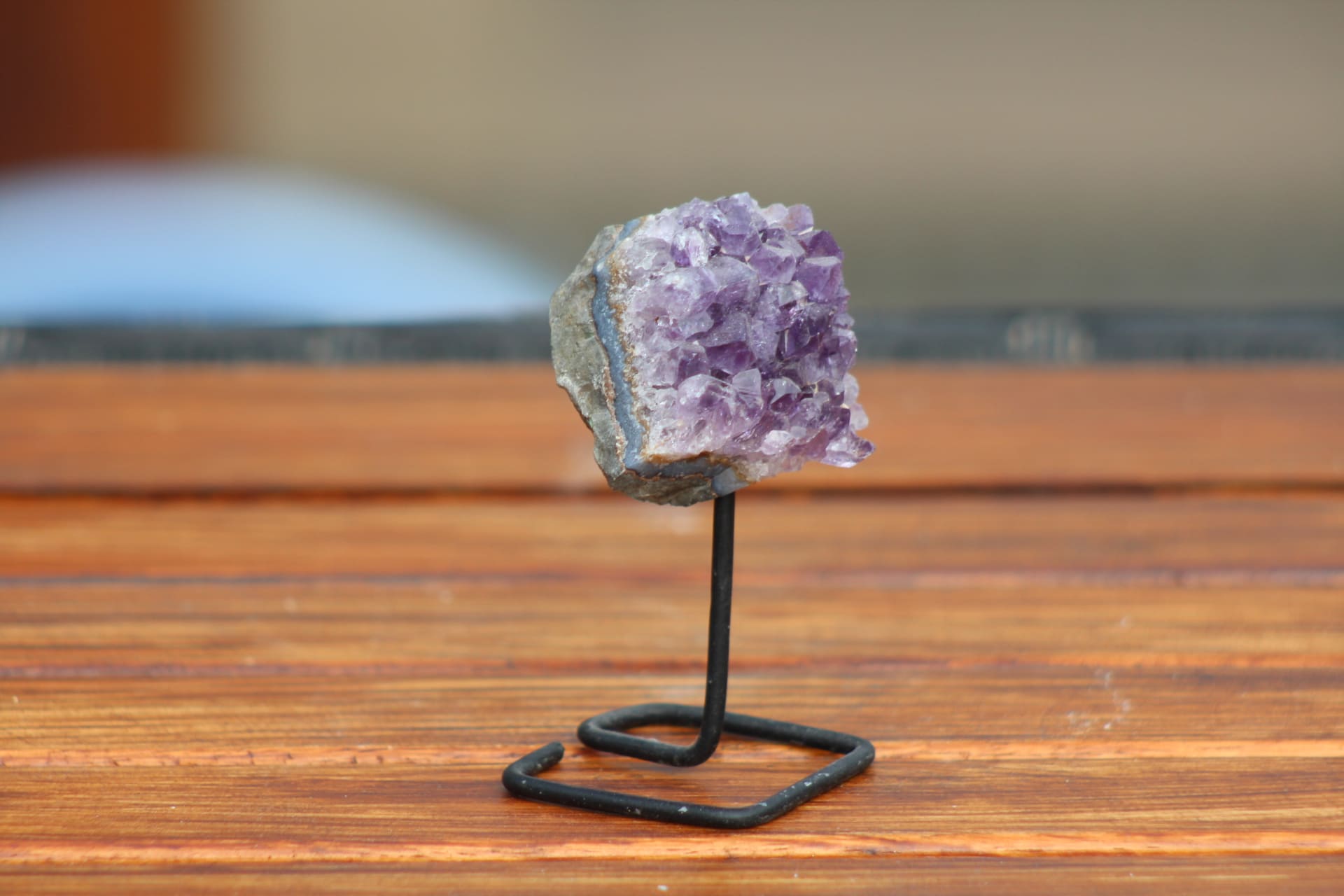 Améthyste sur socle